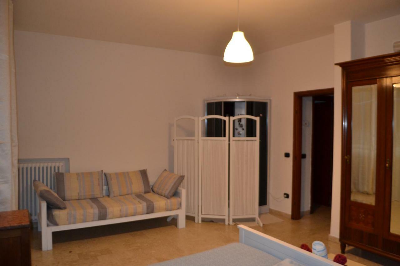 בארי Bed And Breakfast Diana מראה חיצוני תמונה